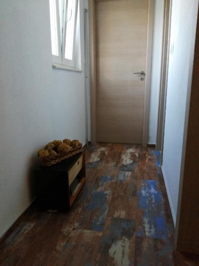 Marcelovi Dvori Bed & Breakfast Pirovac Bagian luar foto