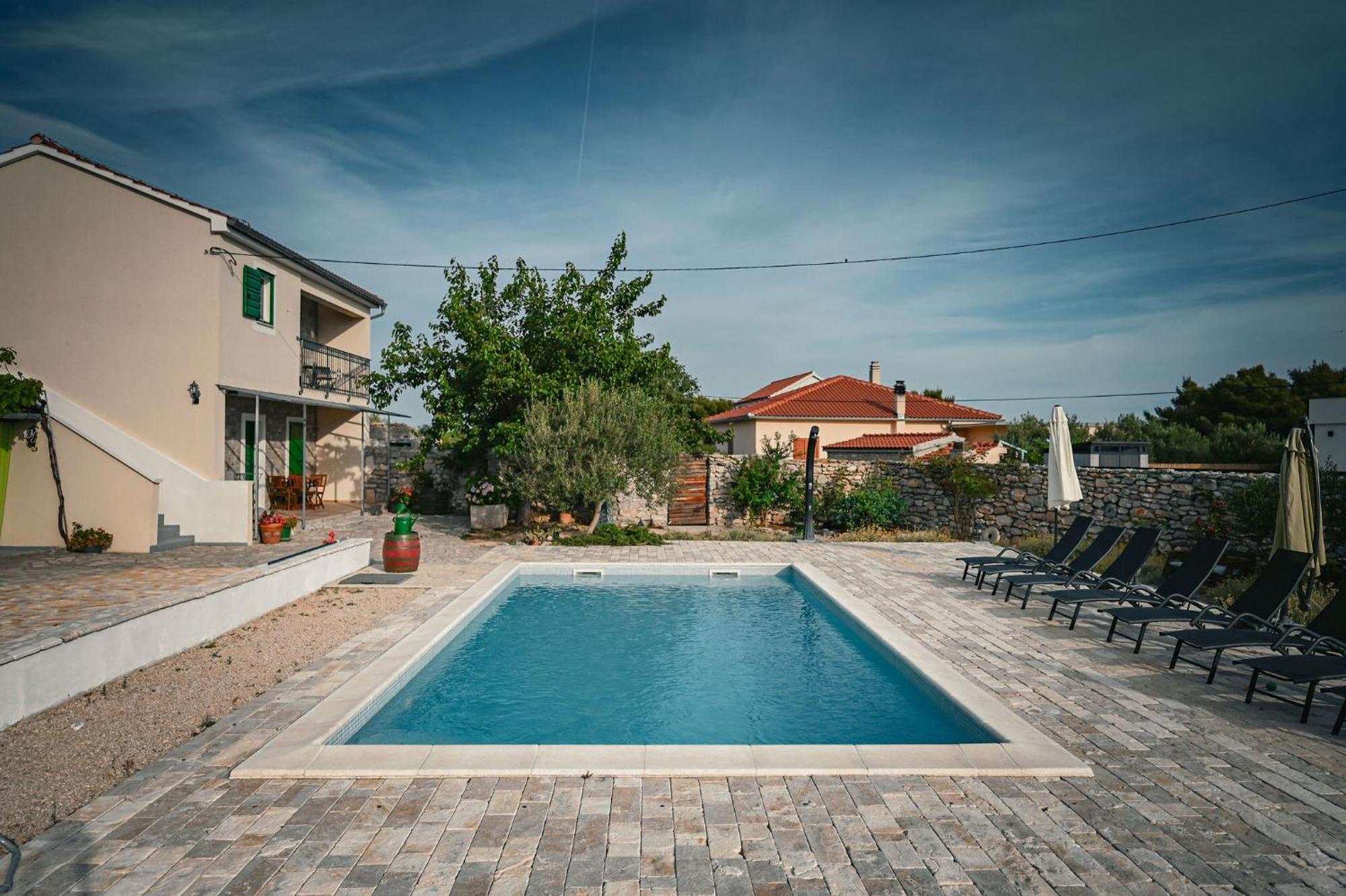 Marcelovi Dvori Bed & Breakfast Pirovac Bagian luar foto
